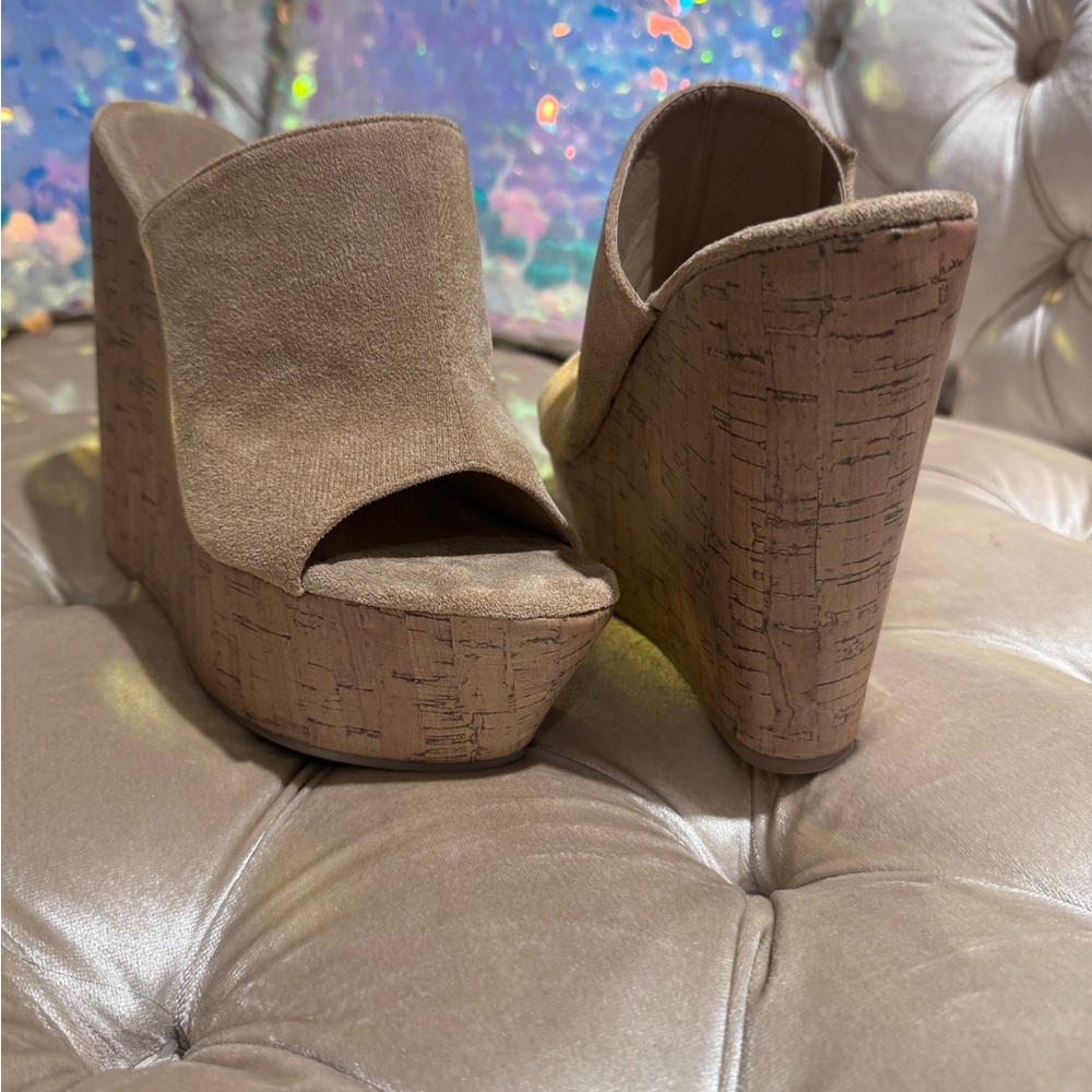 Y2K TAN SUEDE Platform Wedges